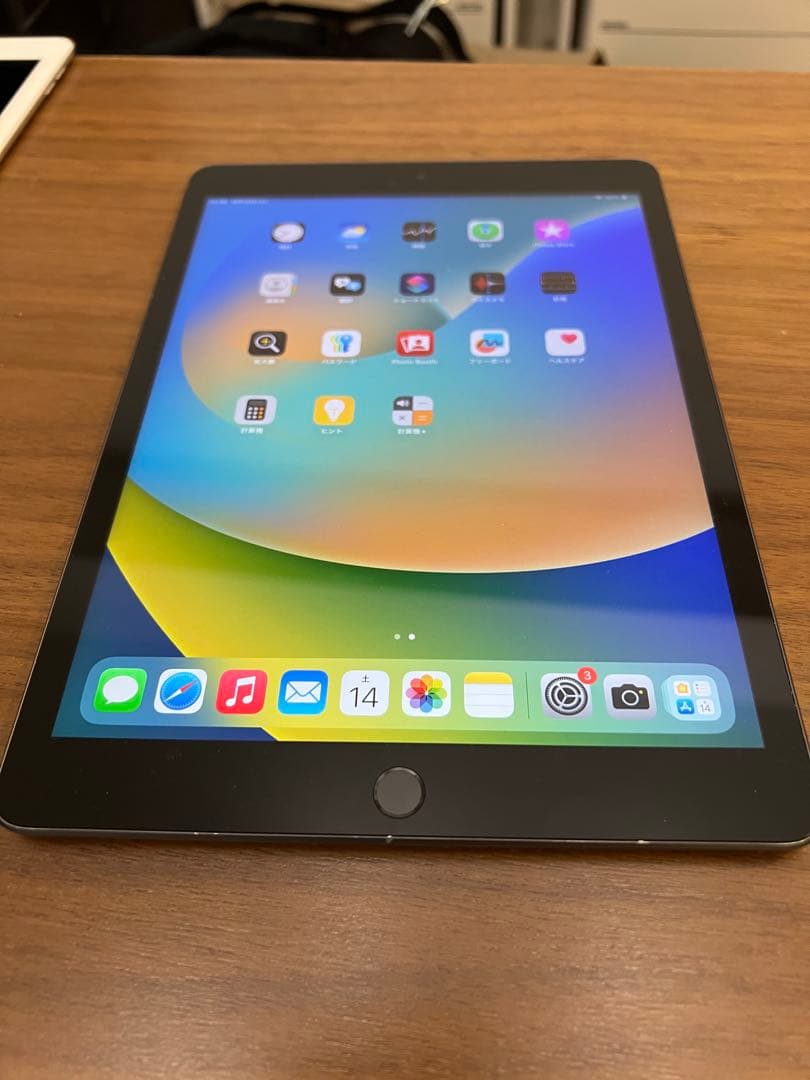 Apple iPad第7世代 10.2インチ スペースグレー 本体 32GB