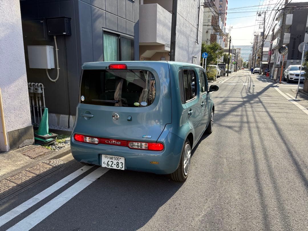 日産　キューブ　cube 走行距離　極少9000キロ　川崎