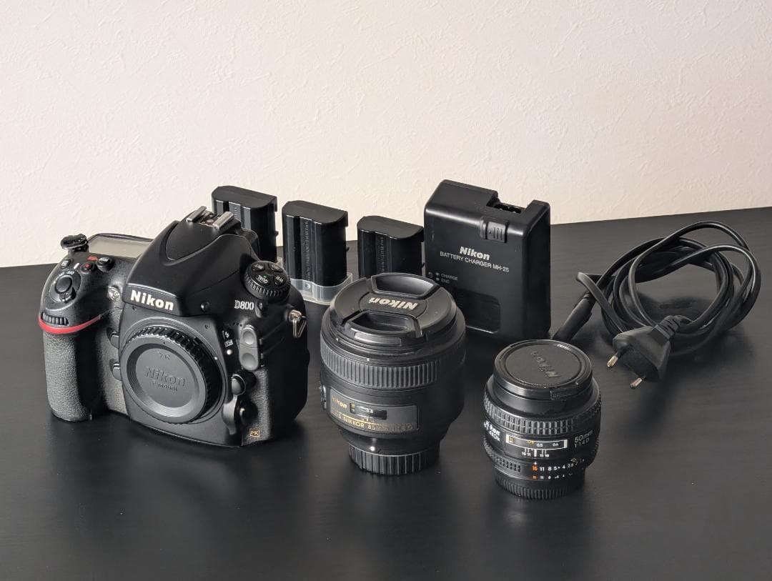 Nikon D800, 85mm f1.8G, 50mm f1.4D セット