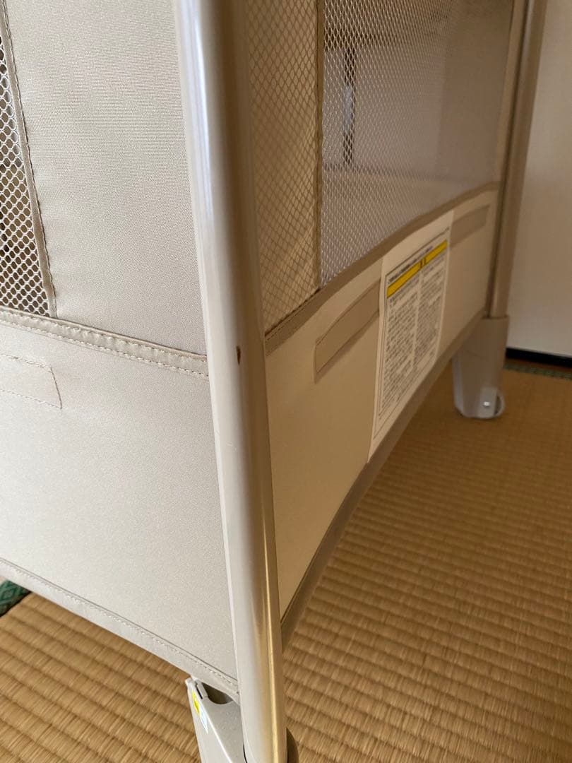 アップリカ　ココネルエアー　ベビーベッド　ココアBR