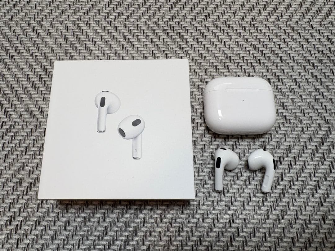 Apple Air Pods 第3世代 純正箱付き・ケーブル未使用