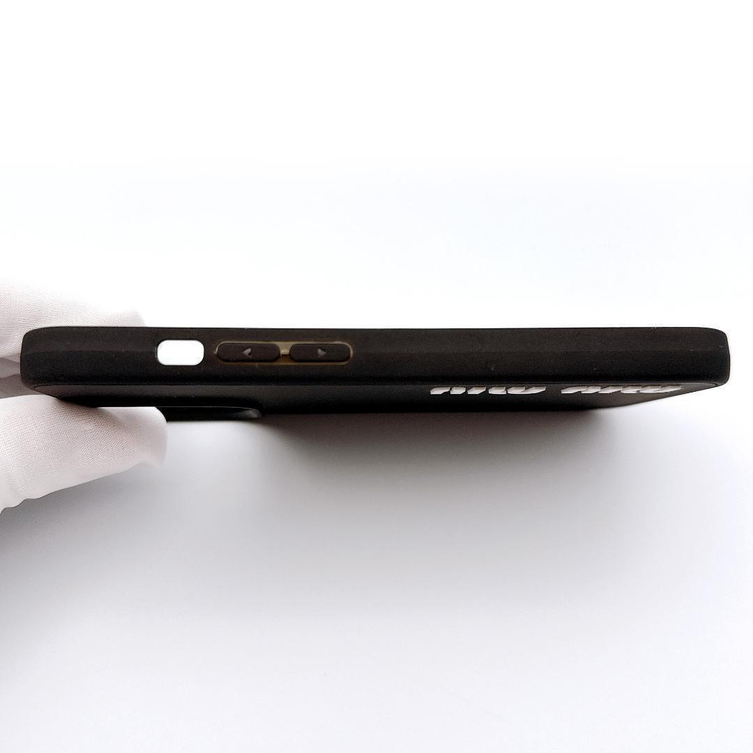 美品【MIU MIU／ミュウミュウ】iPhone 13 Pro ラバー携帯ケース