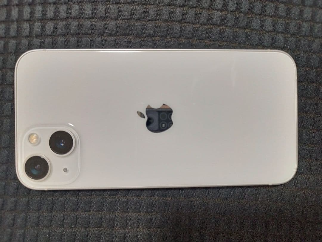 iPhone 13 本体 スターライト 256GB