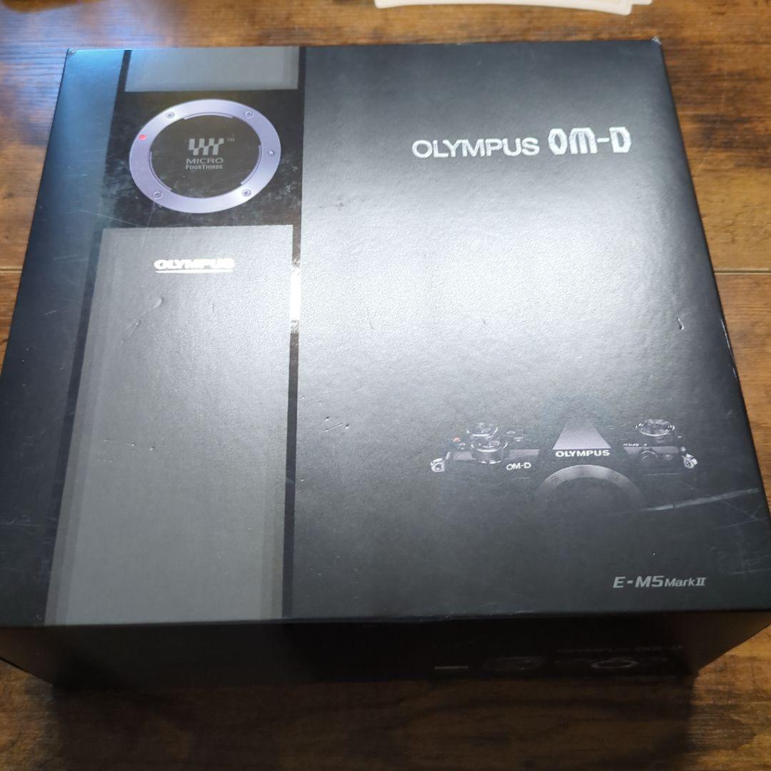 OLYMPUS OM-D E-M5 Mark II PROレンズキット+オマケ