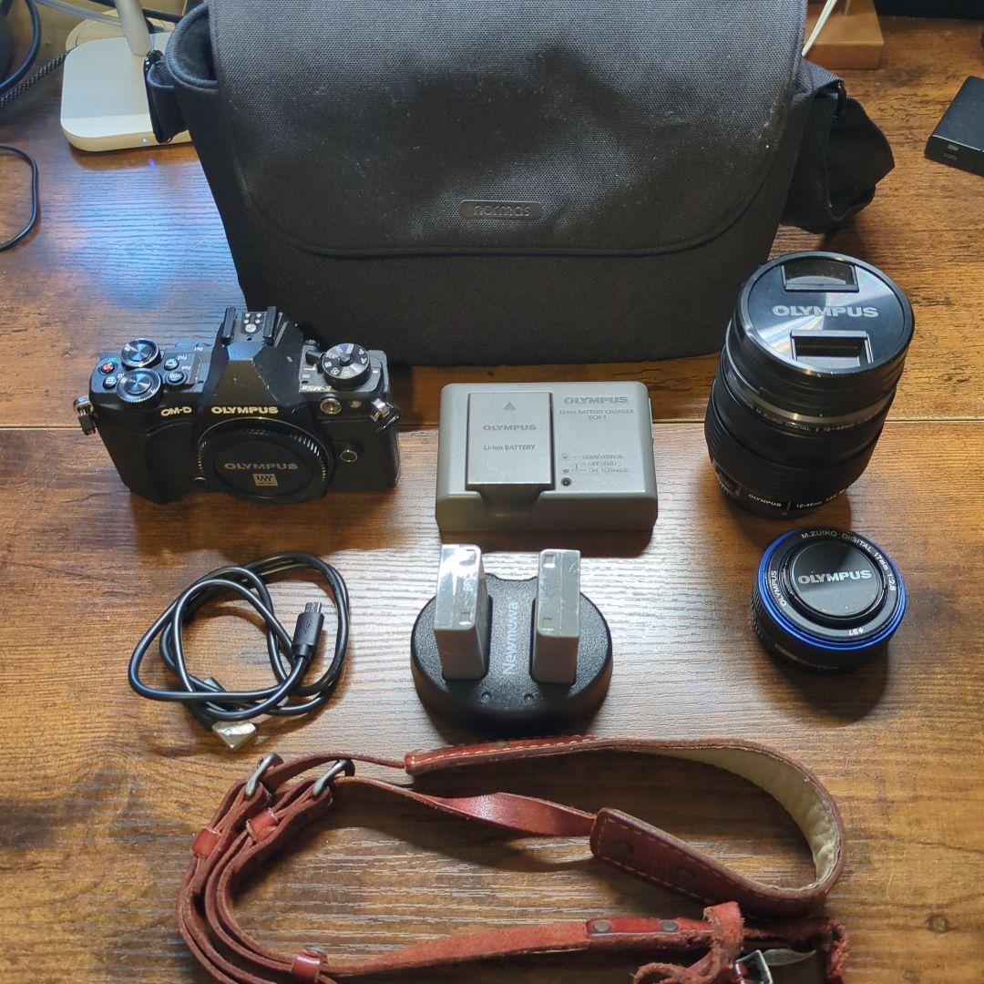 OLYMPUS OM-D E-M5 Mark II PROレンズキット+オマケ