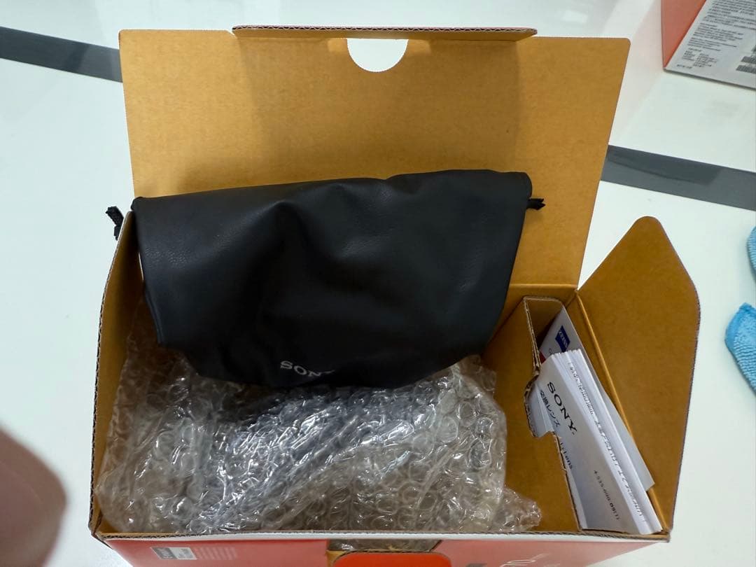 新品同様　SONY SEL2470Z FE 24-70mm F4 ズームレンズ