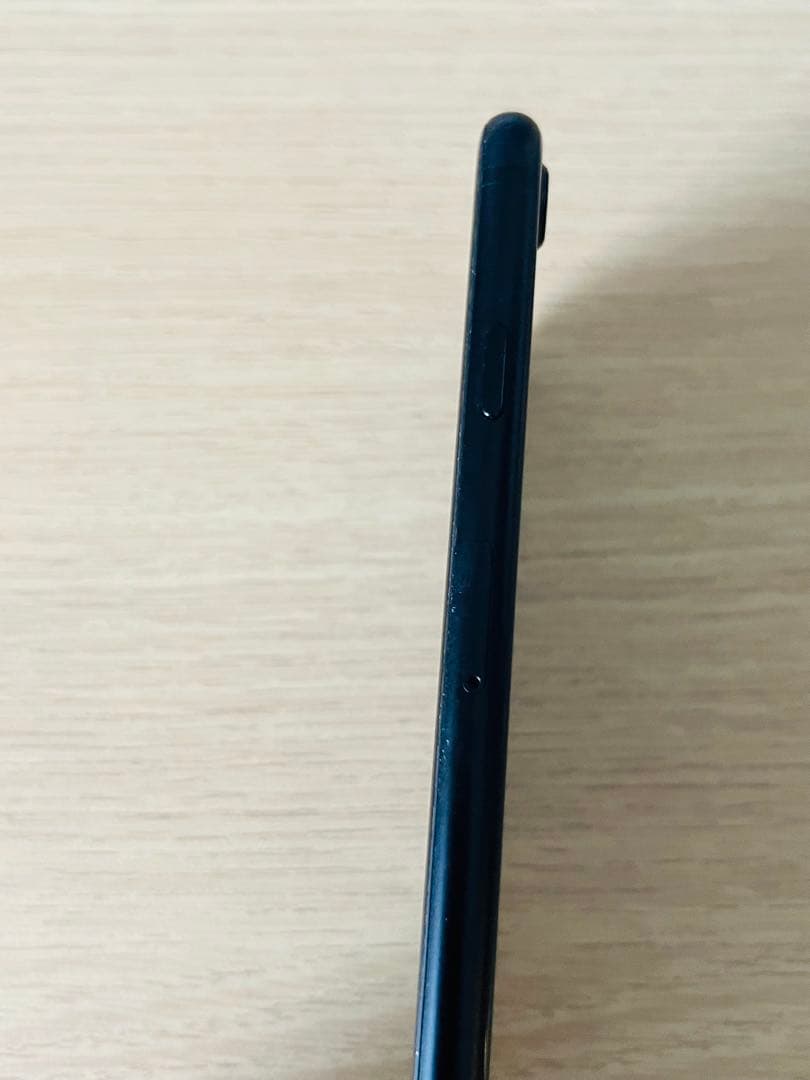 美品　iPhone SE第2世代64GB ブラックSIMフリー バッテリー88%