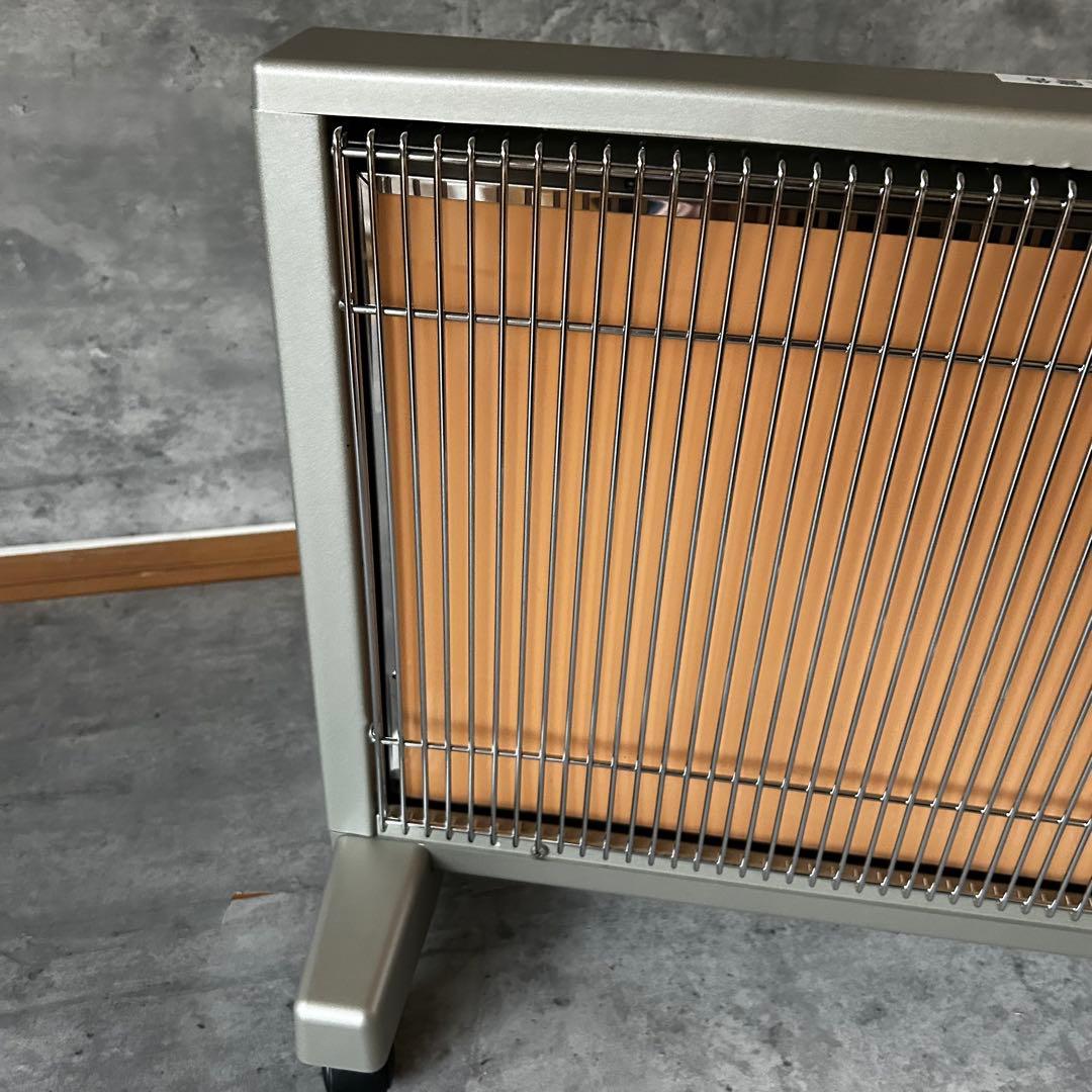 【美品】サンルミエ キュート 遠赤外線暖房器 E800LS（日本製）