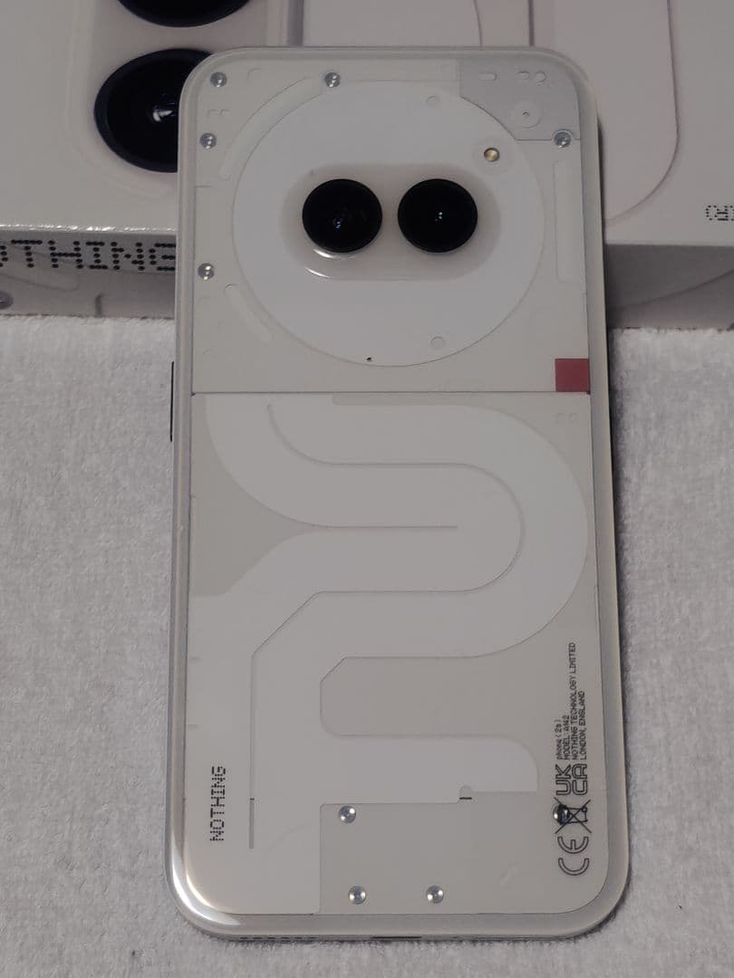 【ほぼ新品】 国内版　Nothing Phone (2a)　ミルク　256GB