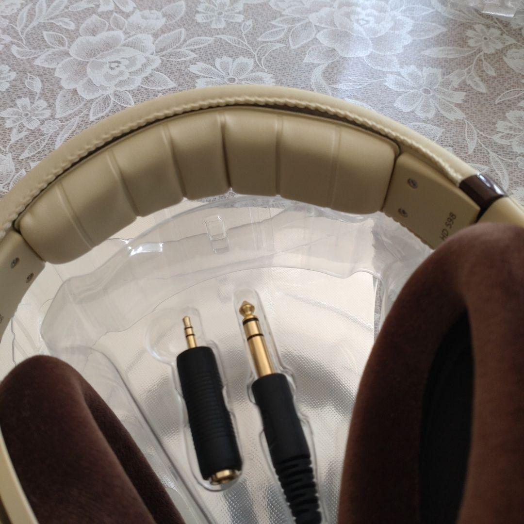【美品】SENNHEISER。HD598。有線ヘッドホン。箱入り。廃盤商品。