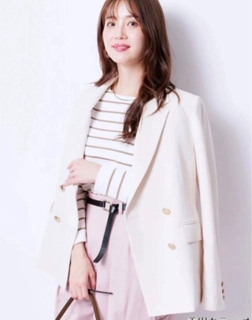 Xmas限定価格　新品未使用　ジャスグリッティー　ジャケット　白　S