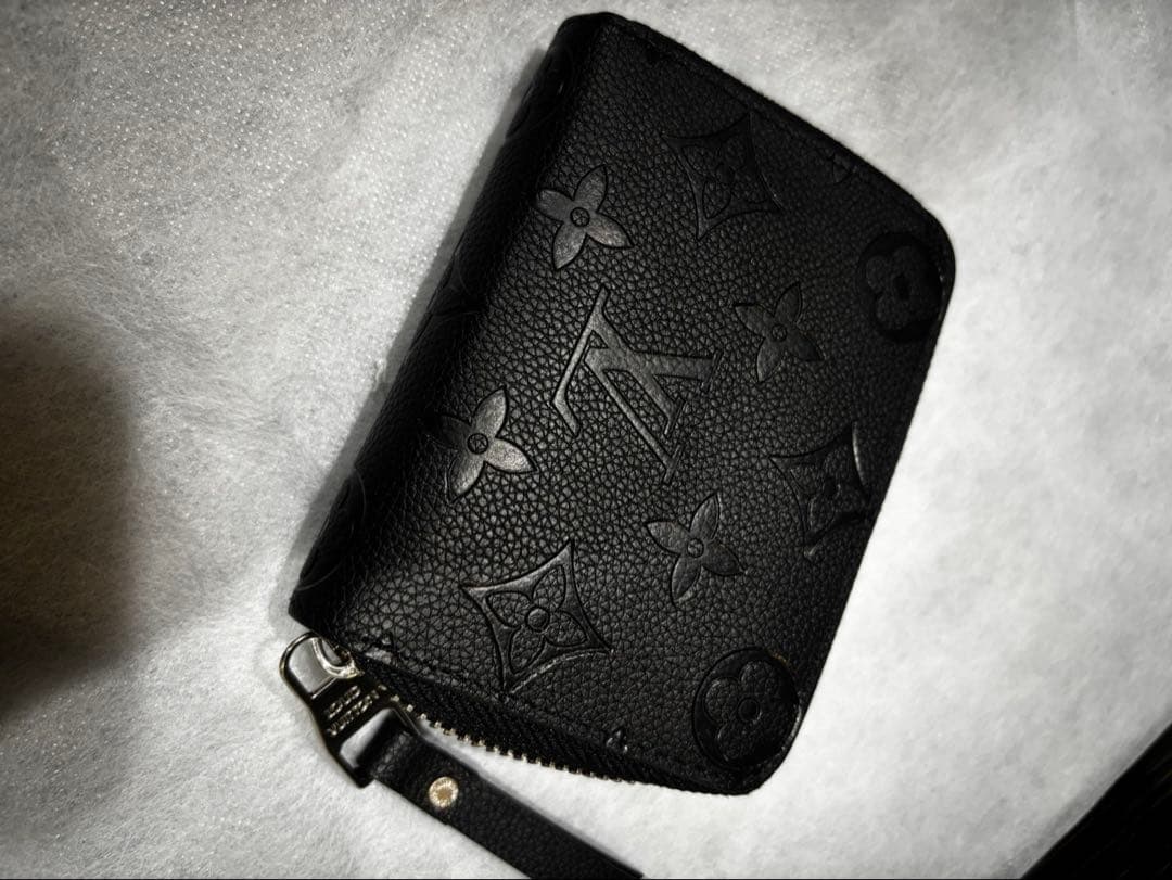 Louis Vuitton ブラックケース