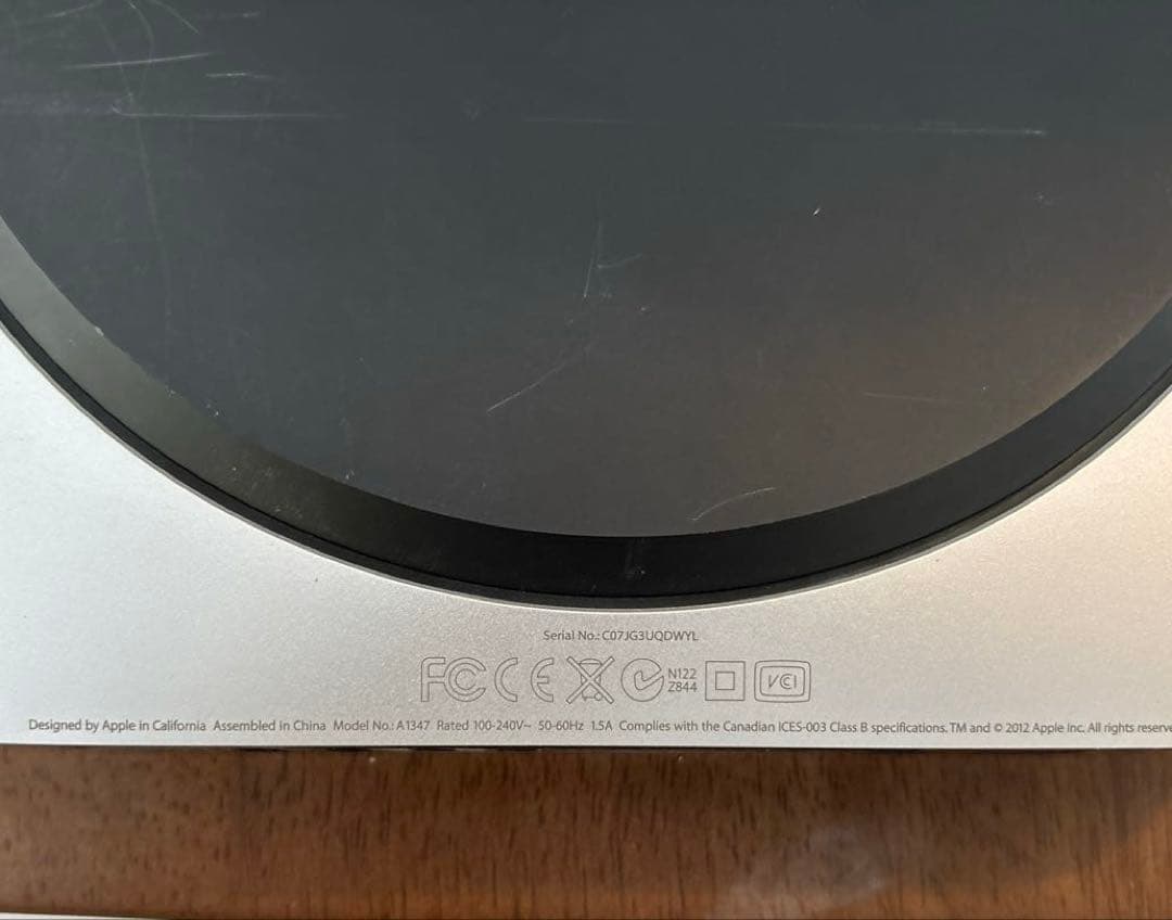 Mac mini 2012、キーボード、トラックパッド、24インチディスプレイ