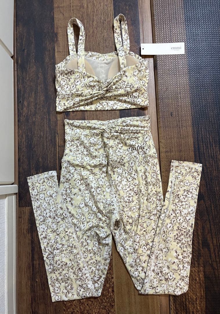 ☆お取置き☆emmi yoga エミヨガ　ヨガウェア　マーガレットバッグクロス