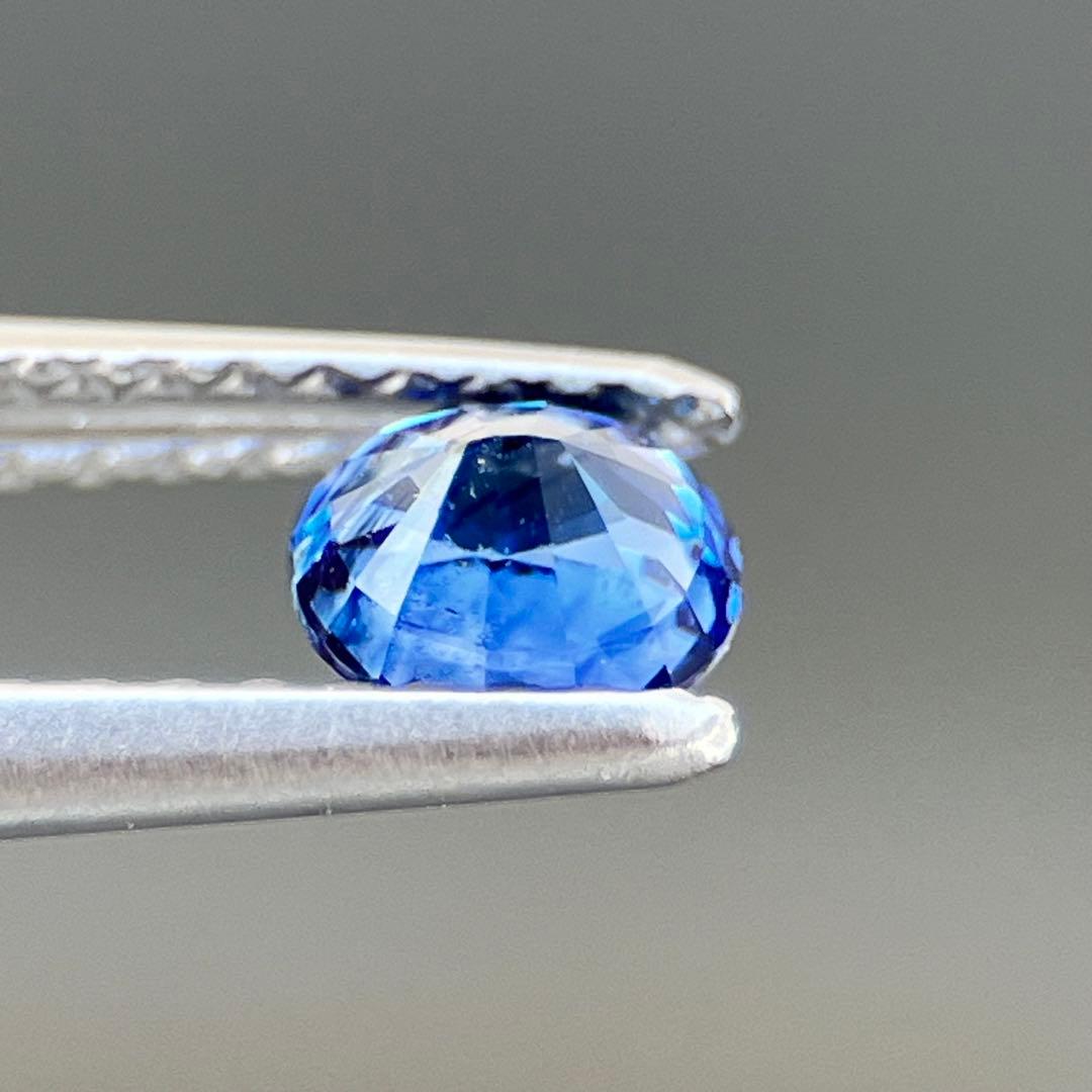 スリランカ産加熱天然ブルーサファイアルース