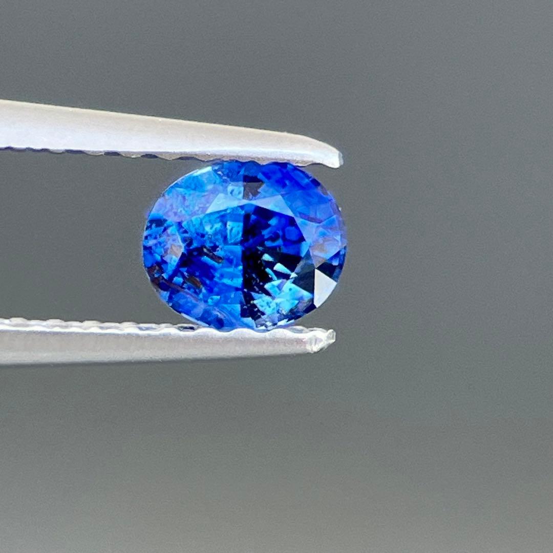 スリランカ産加熱天然ブルーサファイアルース