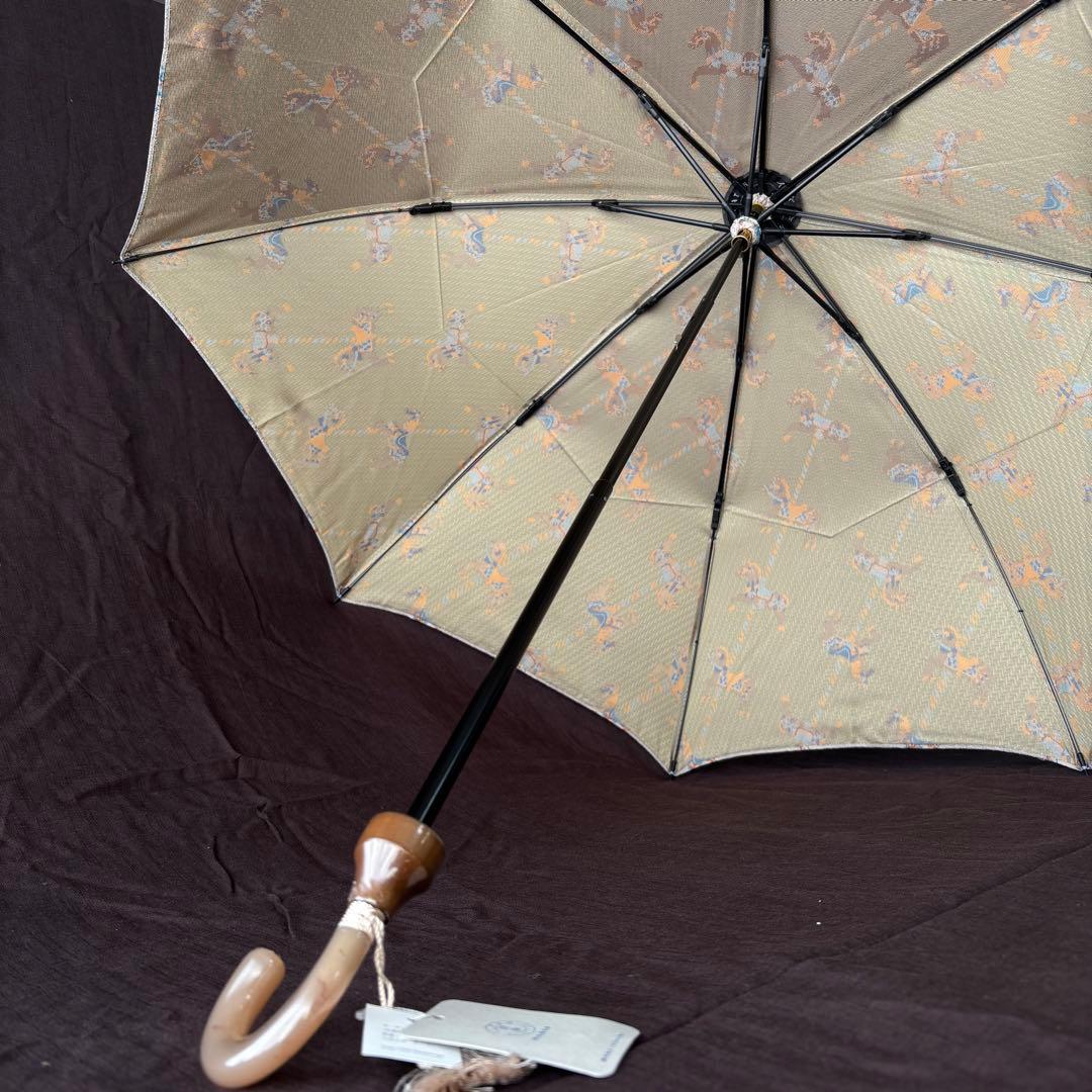 イイダ傘店　木馬