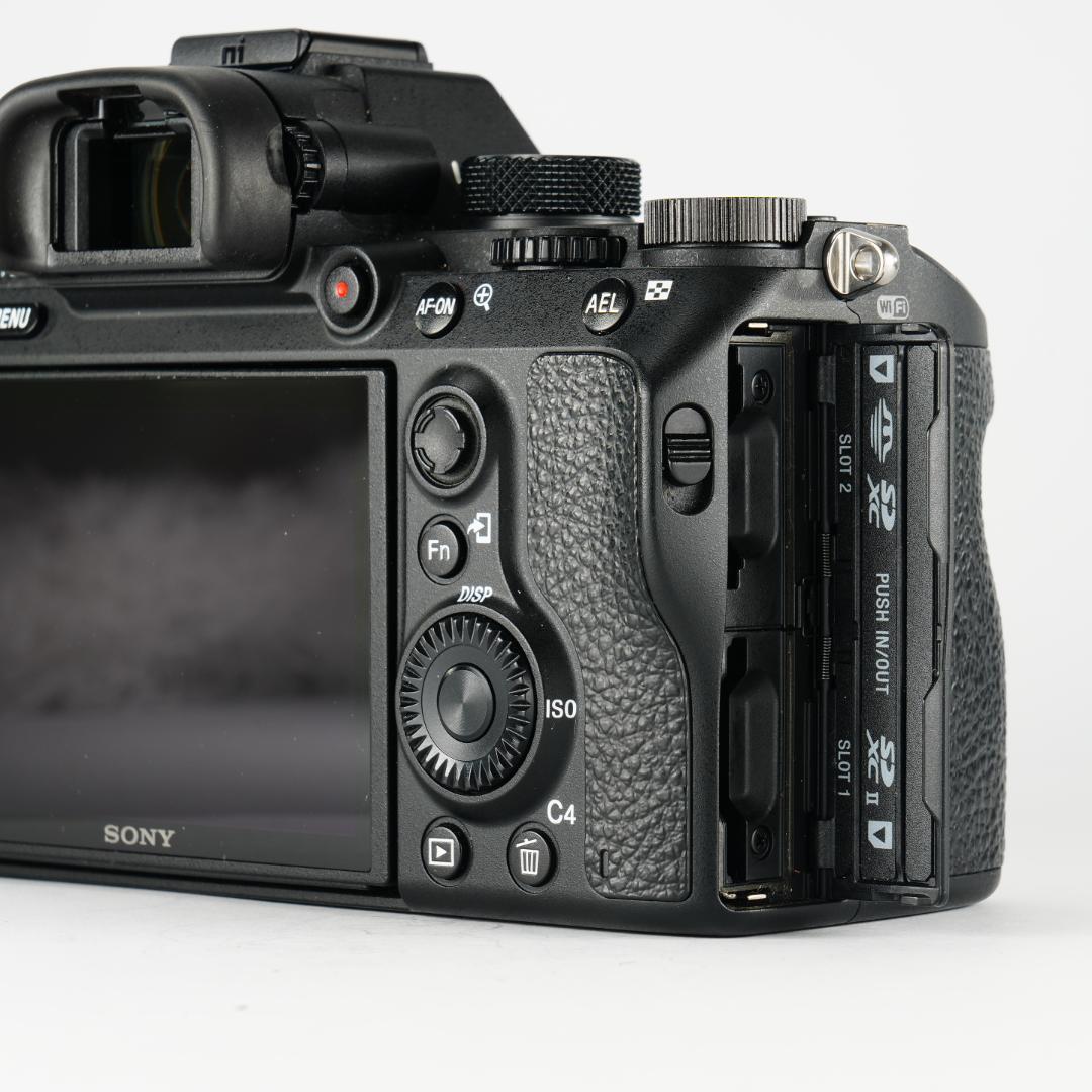 ちゅんα7III極上品/シャッター回数9%/SONY ミラーレス