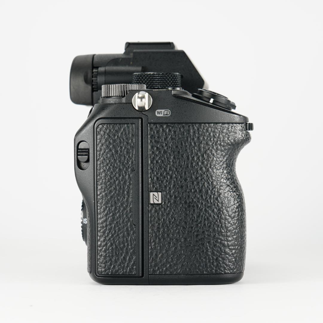 ちゅんα7III極上品/シャッター回数9%/SONY ミラーレス