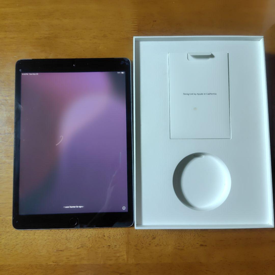 Apple iPad (第７世代) Wi-Fi + Cellular 32GB