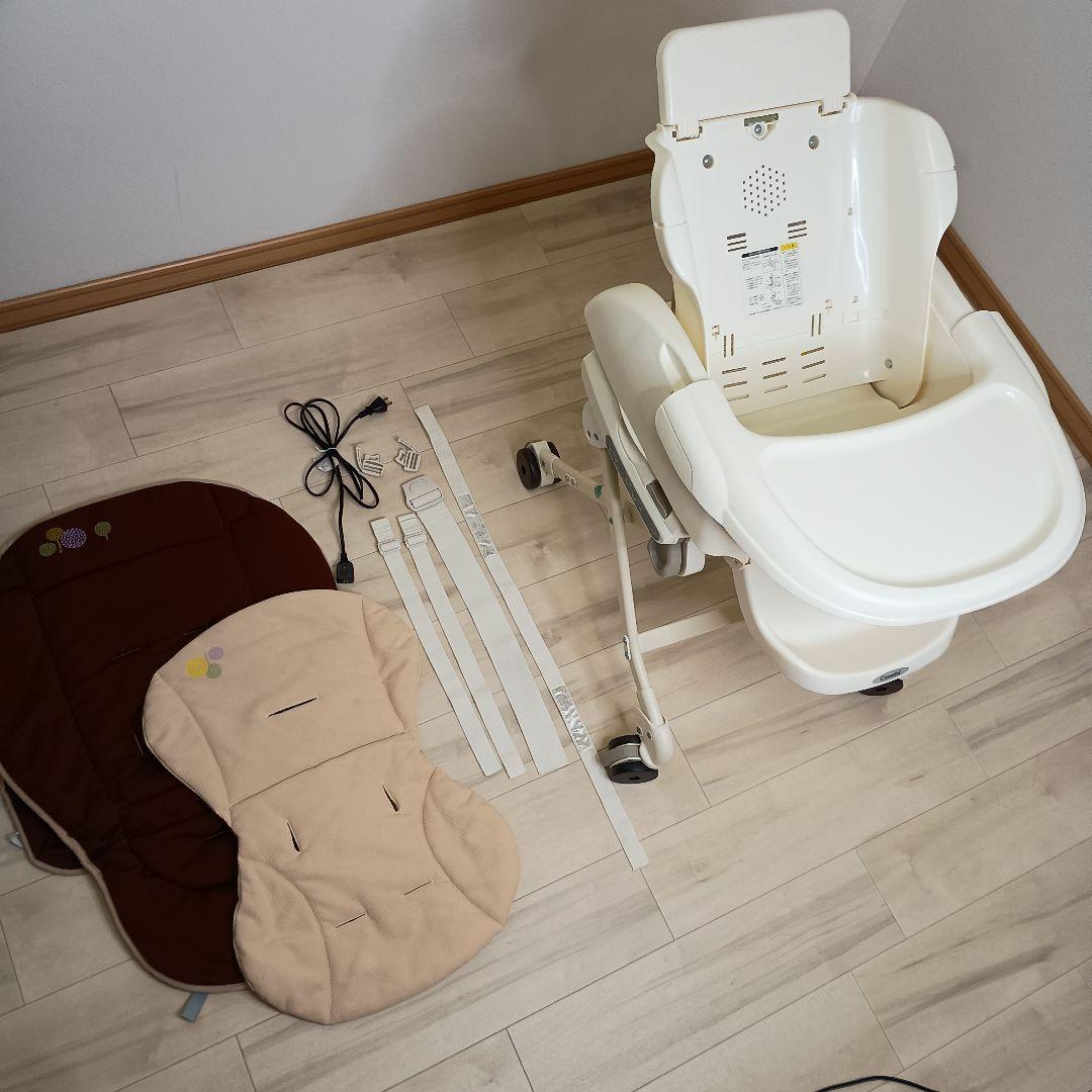 美品 Combi コンビ 電動ハイローチェア ルシエス