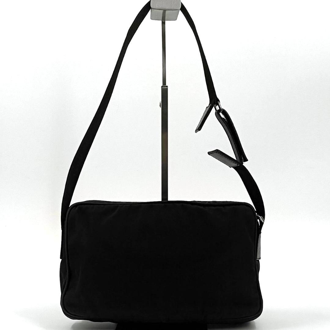 極希少 グッチ ショルダーバッグ ウエスト ボディ ロゴプレート ナイロン 黒