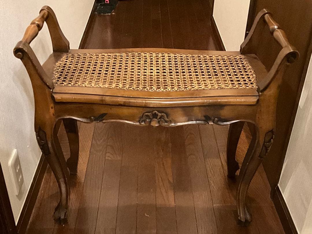 アンティーク ハンドル付き 猫足 籐網座面 スツール