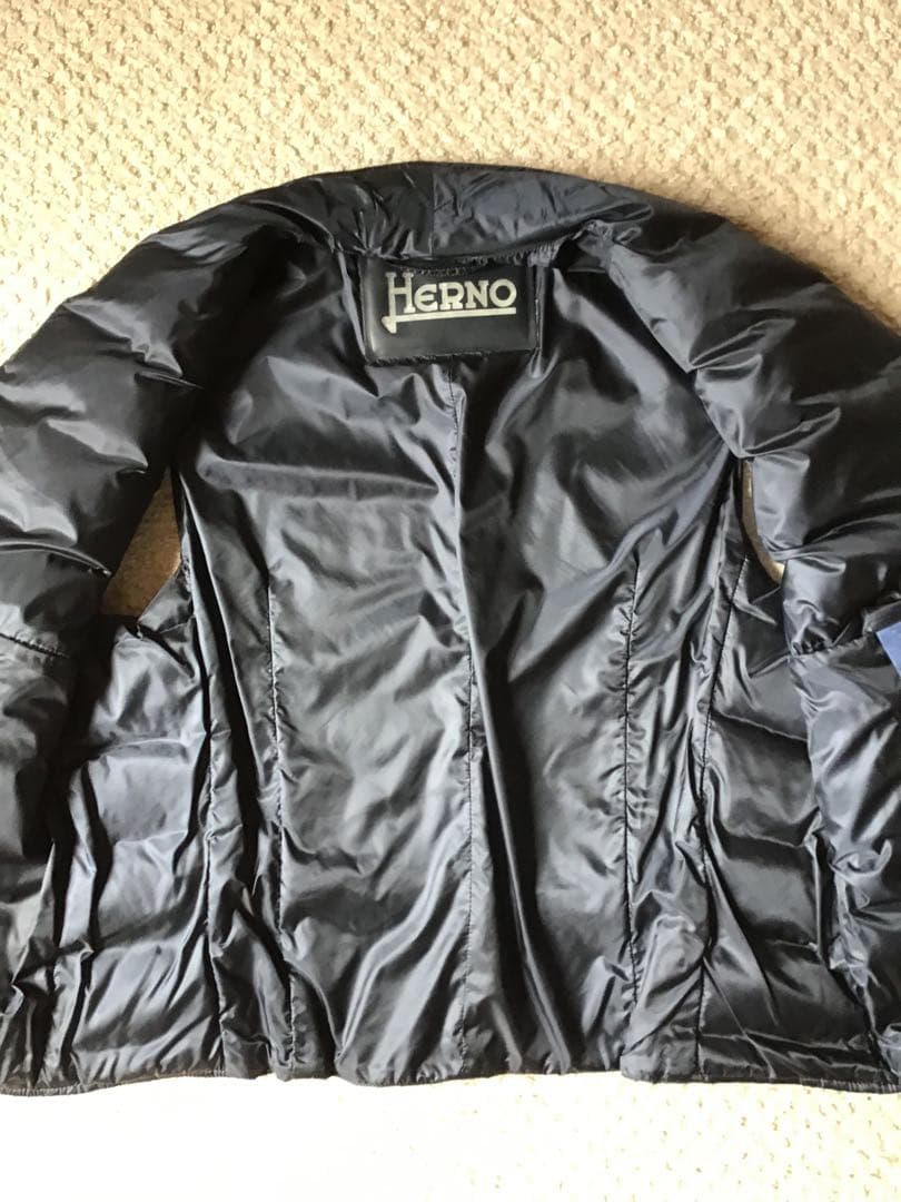 ヘルノ ウルトラライトダウン ジレ サイズ50