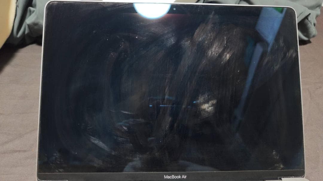 MacBook Air (M1, 8GB, 256GB SSD) 13インチ