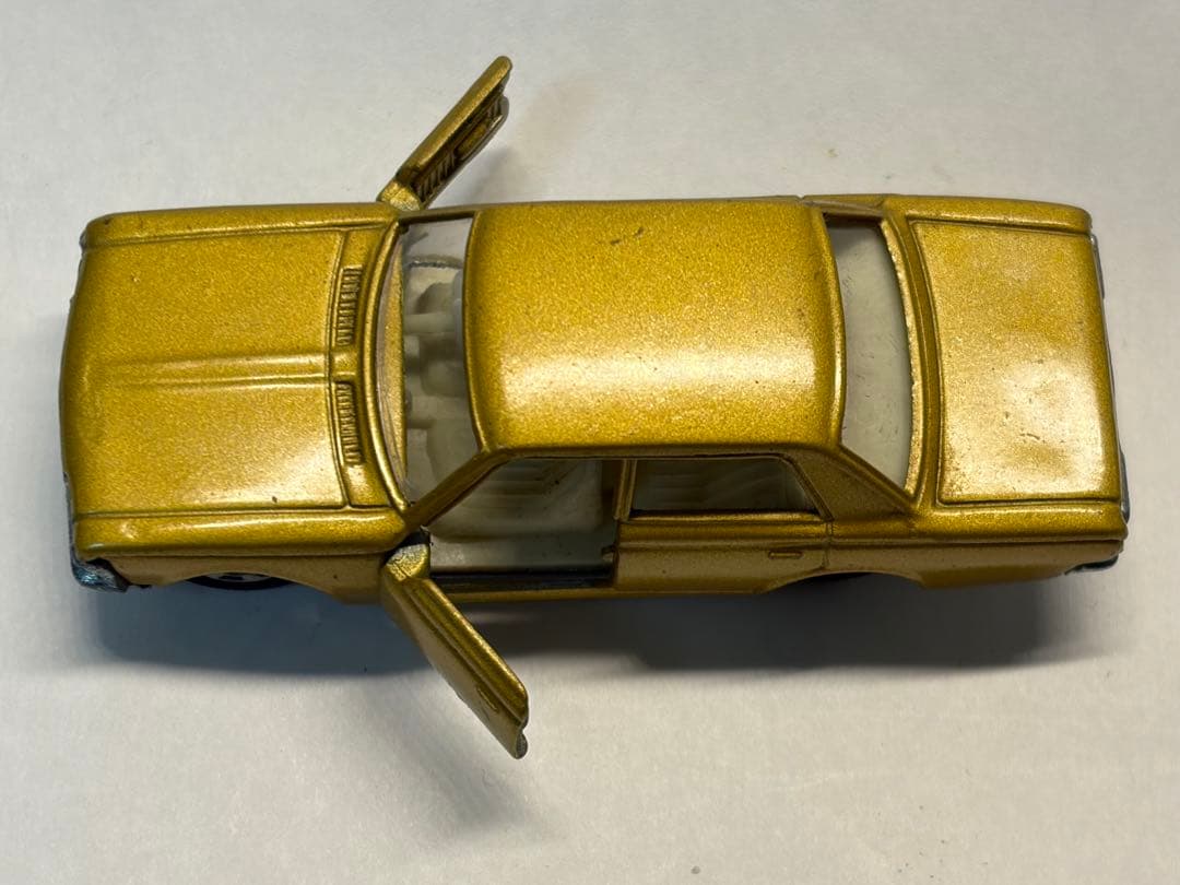 トミカ 黒箱 3-1-4 トヨタ クラウン スーパーデラックス 1Aホイール