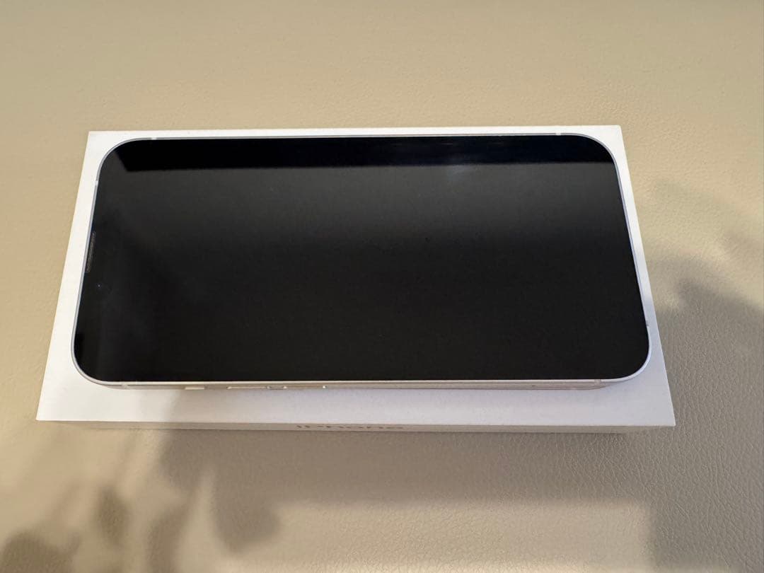 Apple iPhone 13 スターライト 128GB SIMフリー