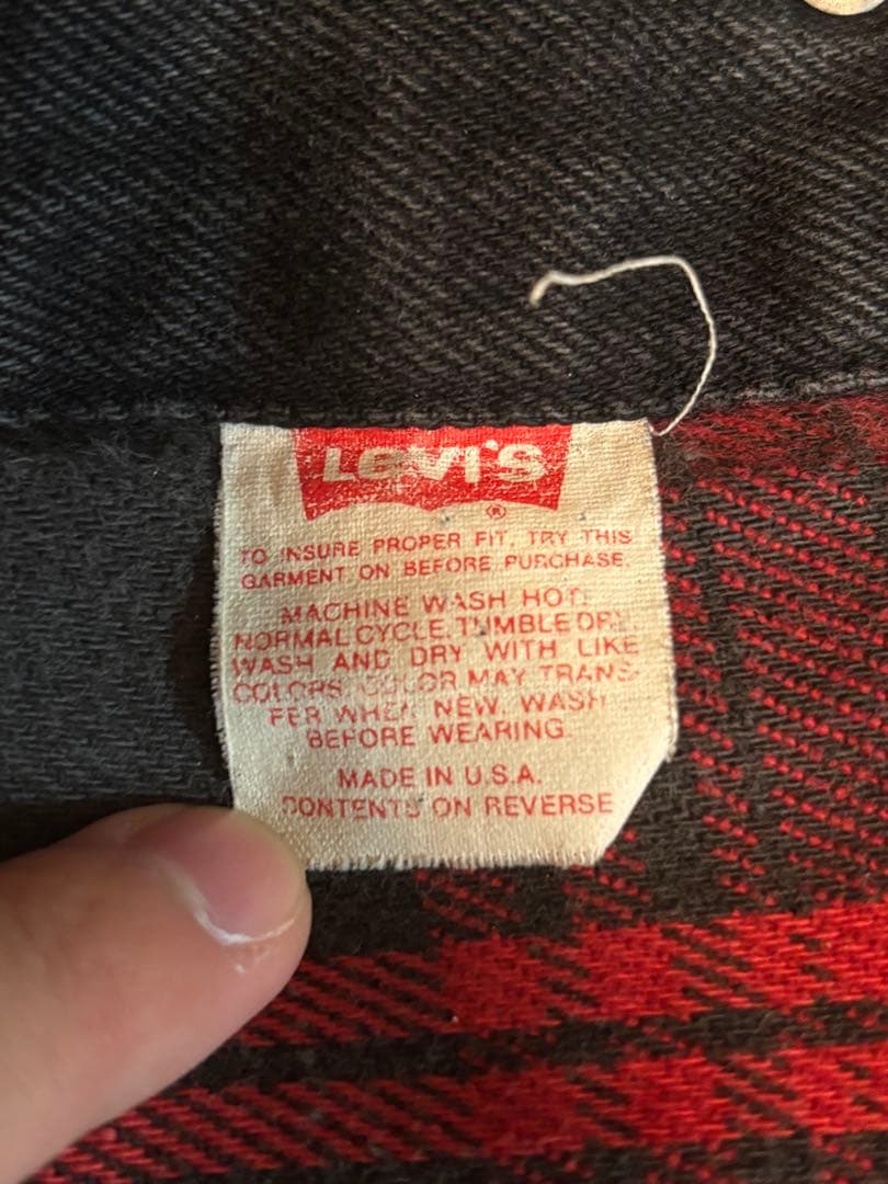 1月5日まで価格Levi's 70417 ブラック デニムジャケット 裏ネル L