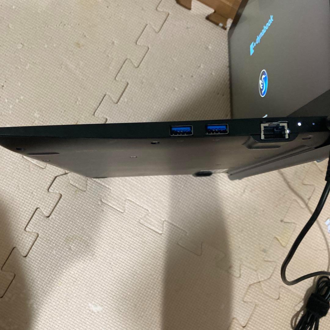 TOSHIBA dynabook R82/B Core m3 メモリ4GB