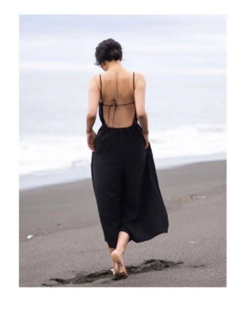 Nala ロングスリットオールインワン　新品未使用