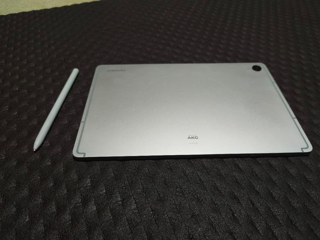 （傷あり）Galaxy Tab S9 FE 128GB本体と専用キーボード