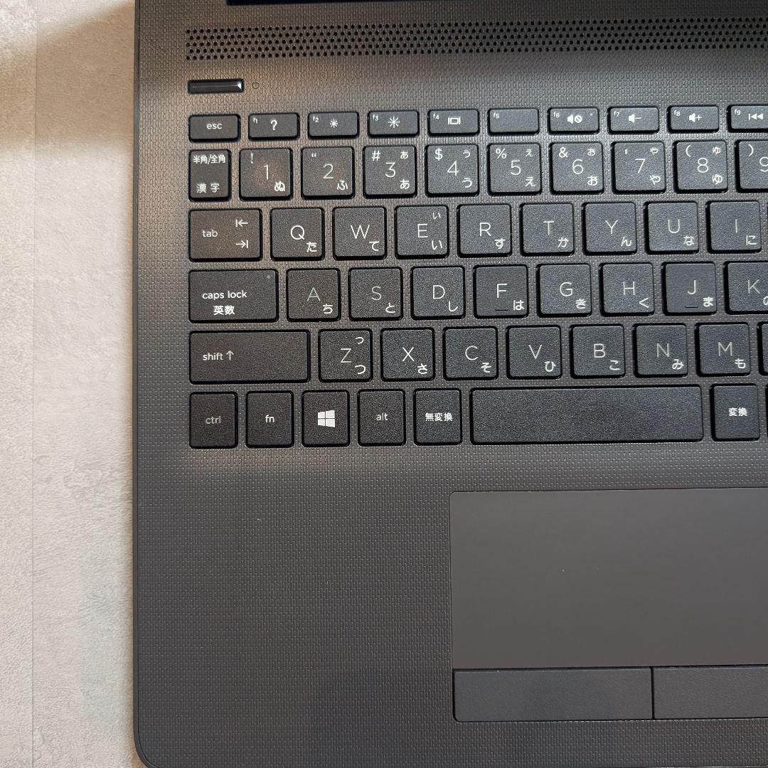 美品 HP 15.6型 i5 第8世代 8G SSD256G DVD Win11