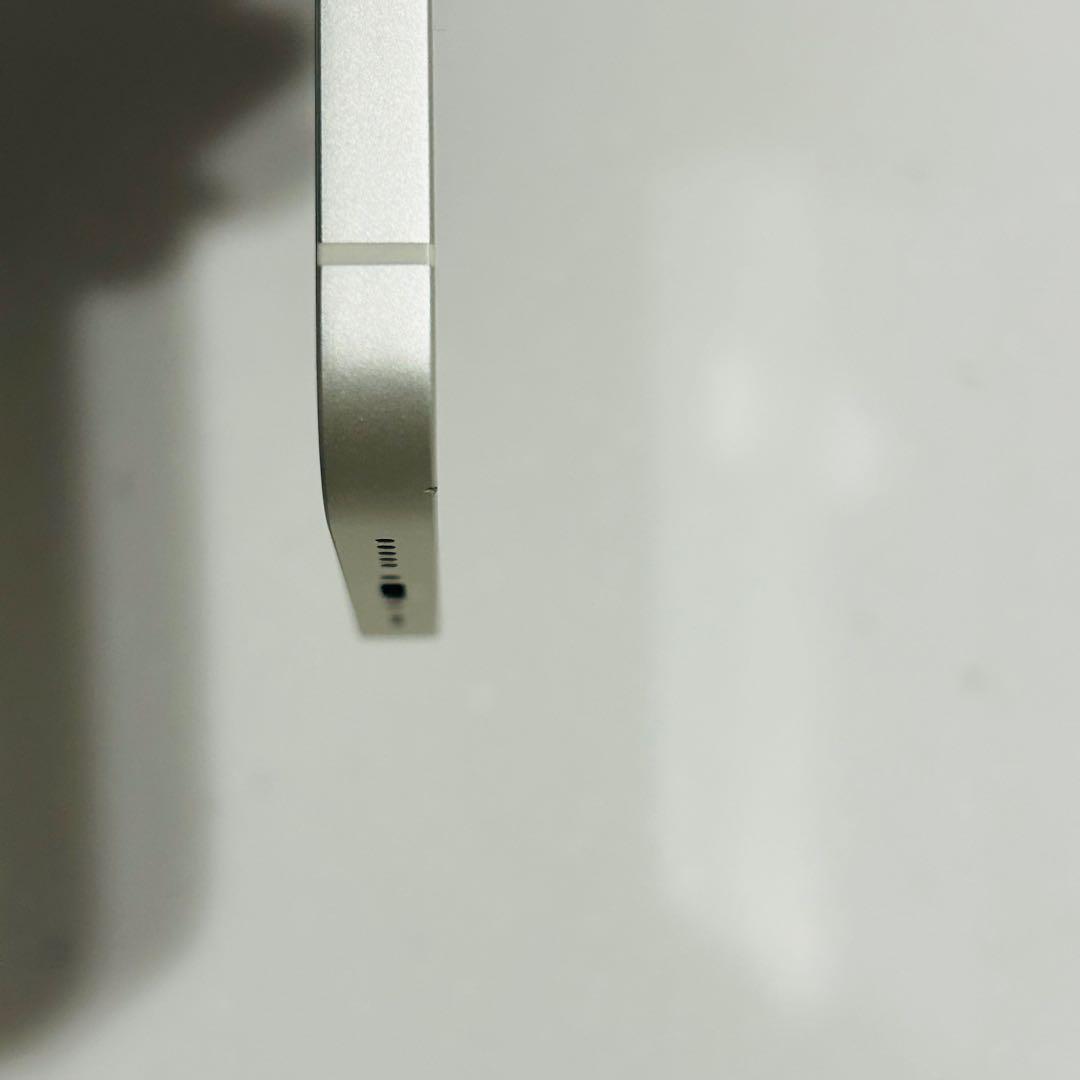 Apple iPhone 13 スターライト 本体 128g SIMフリー