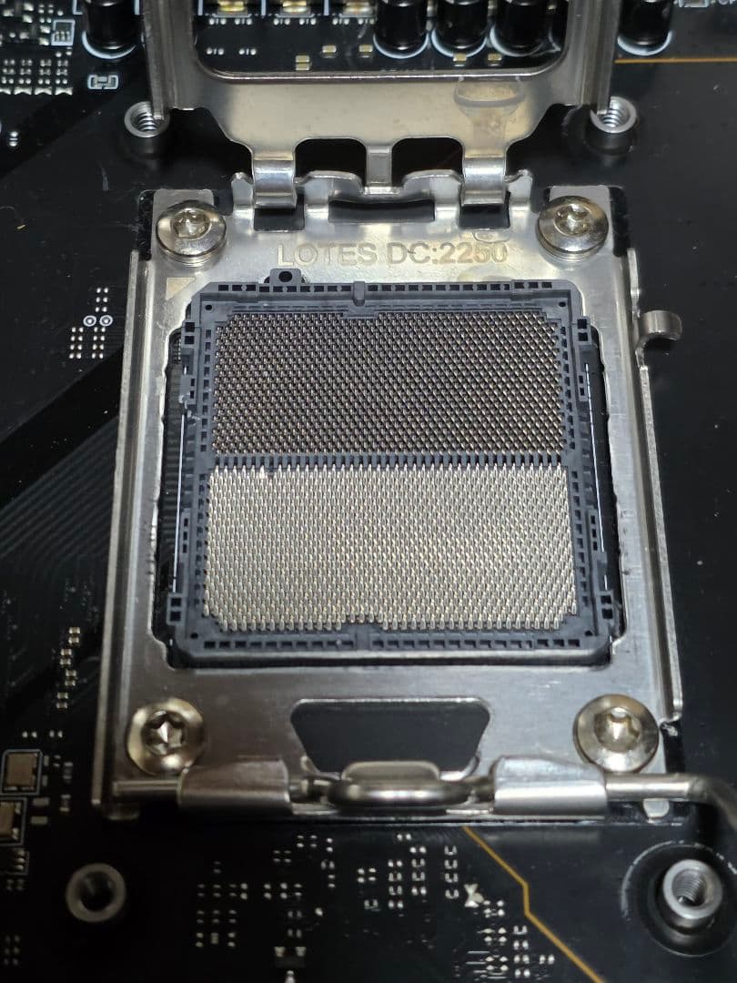 ジャンク品　MPG X670E CARBON WIFI　マザーボード