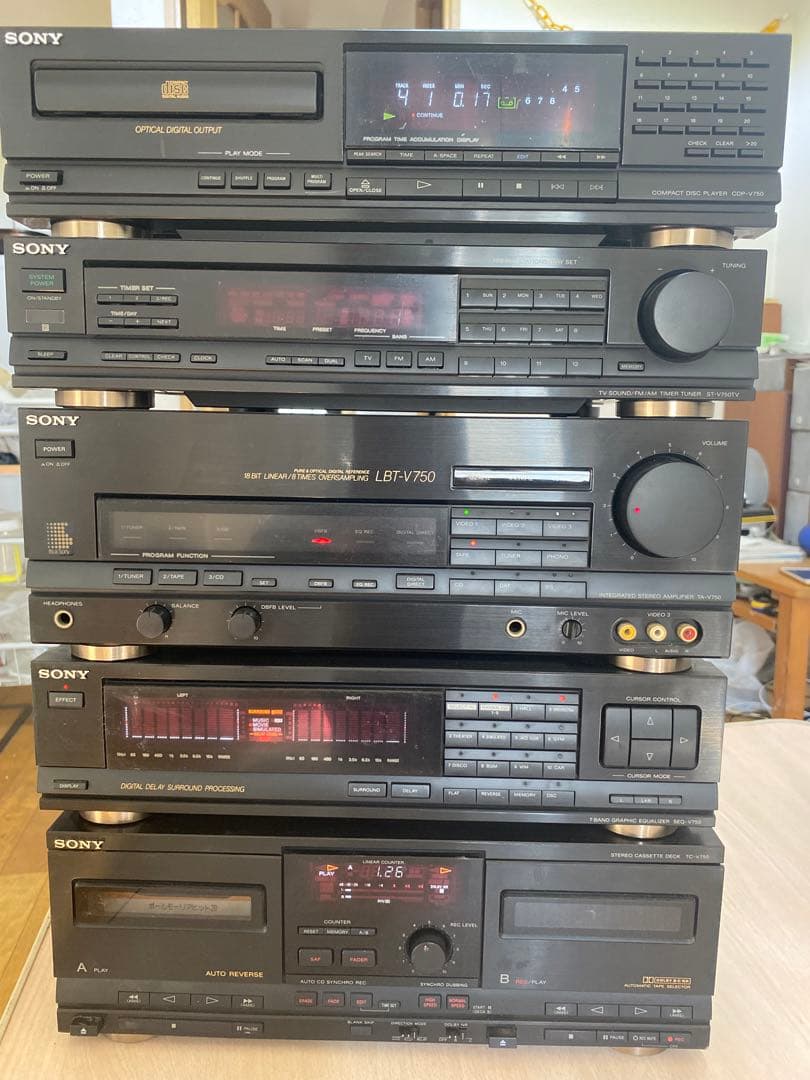ラジオ・コンポ Sony V750
