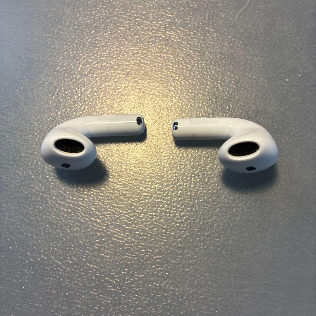 AirPods4 アクティブノイズキャンセリングなし