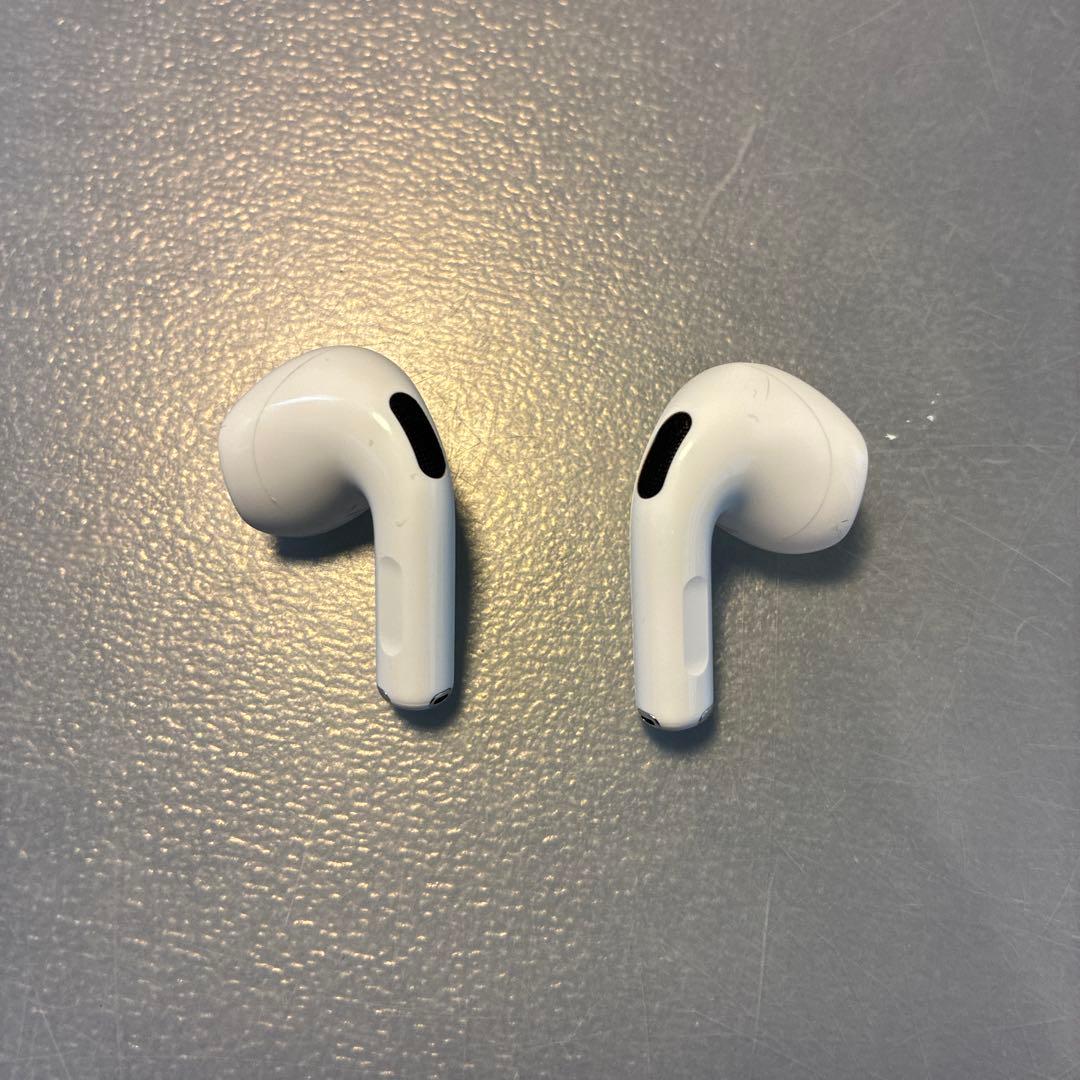 AirPods4 アクティブノイズキャンセリングなし