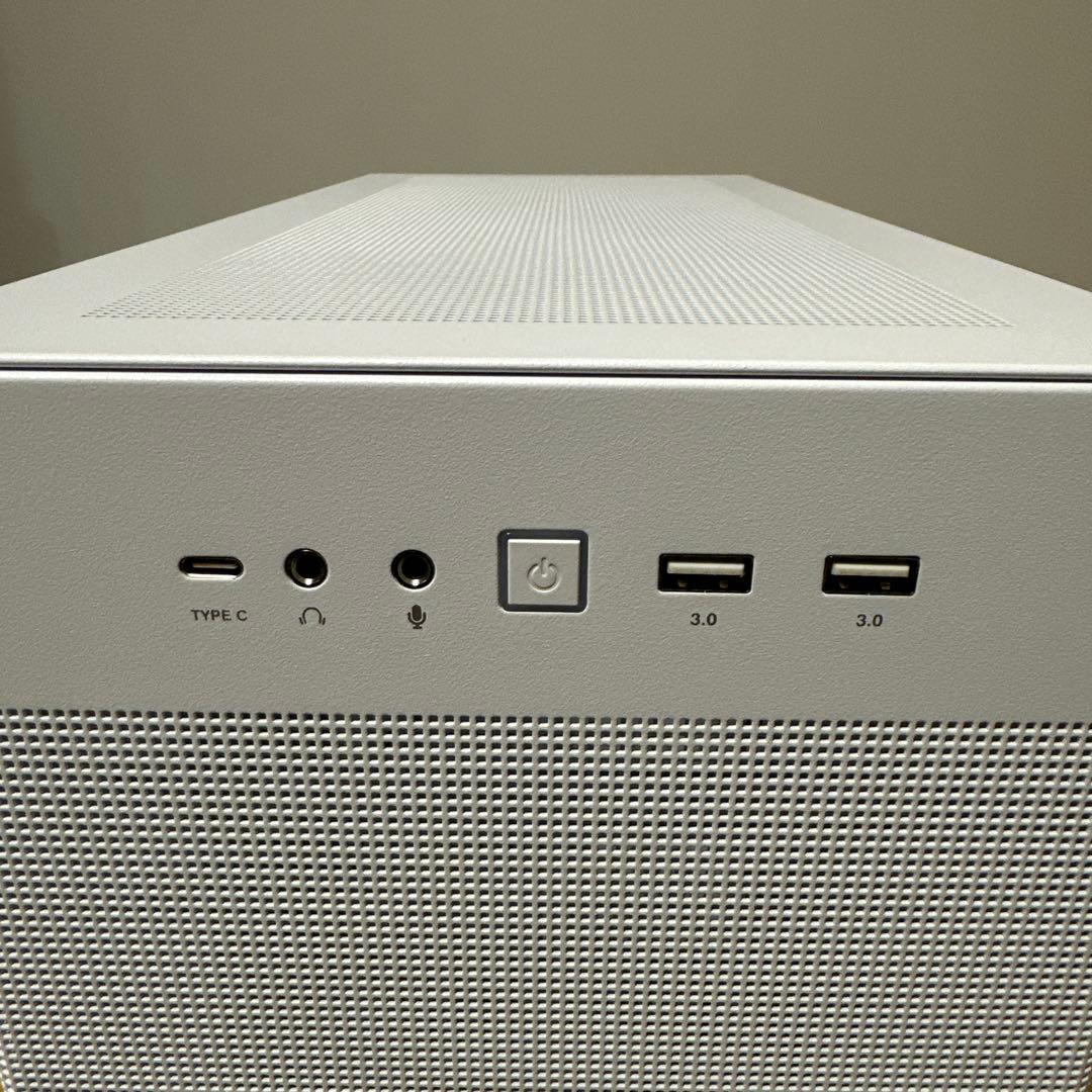 ASUS Prime AP201 MicroATXケース