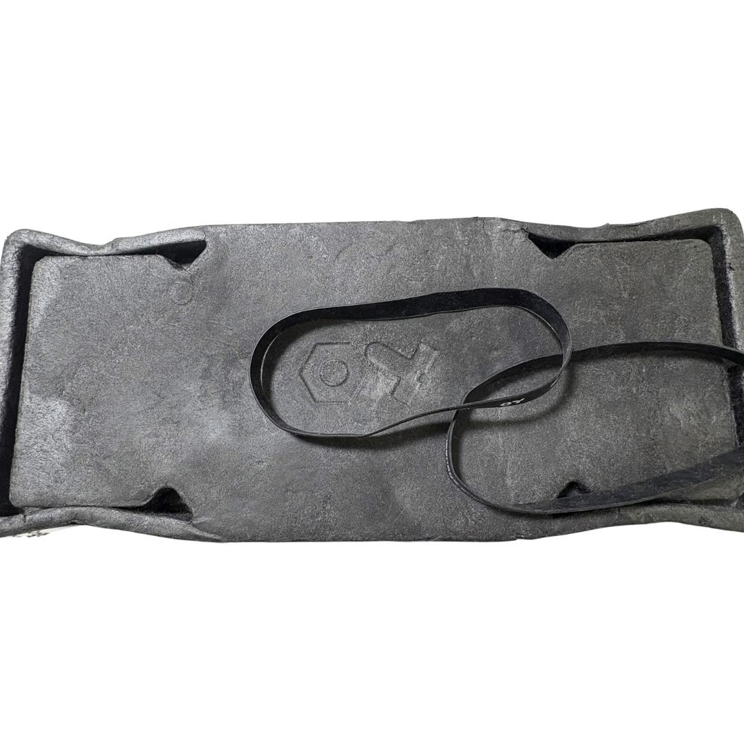 Teenage Engineering OP-1 シンセサイザー