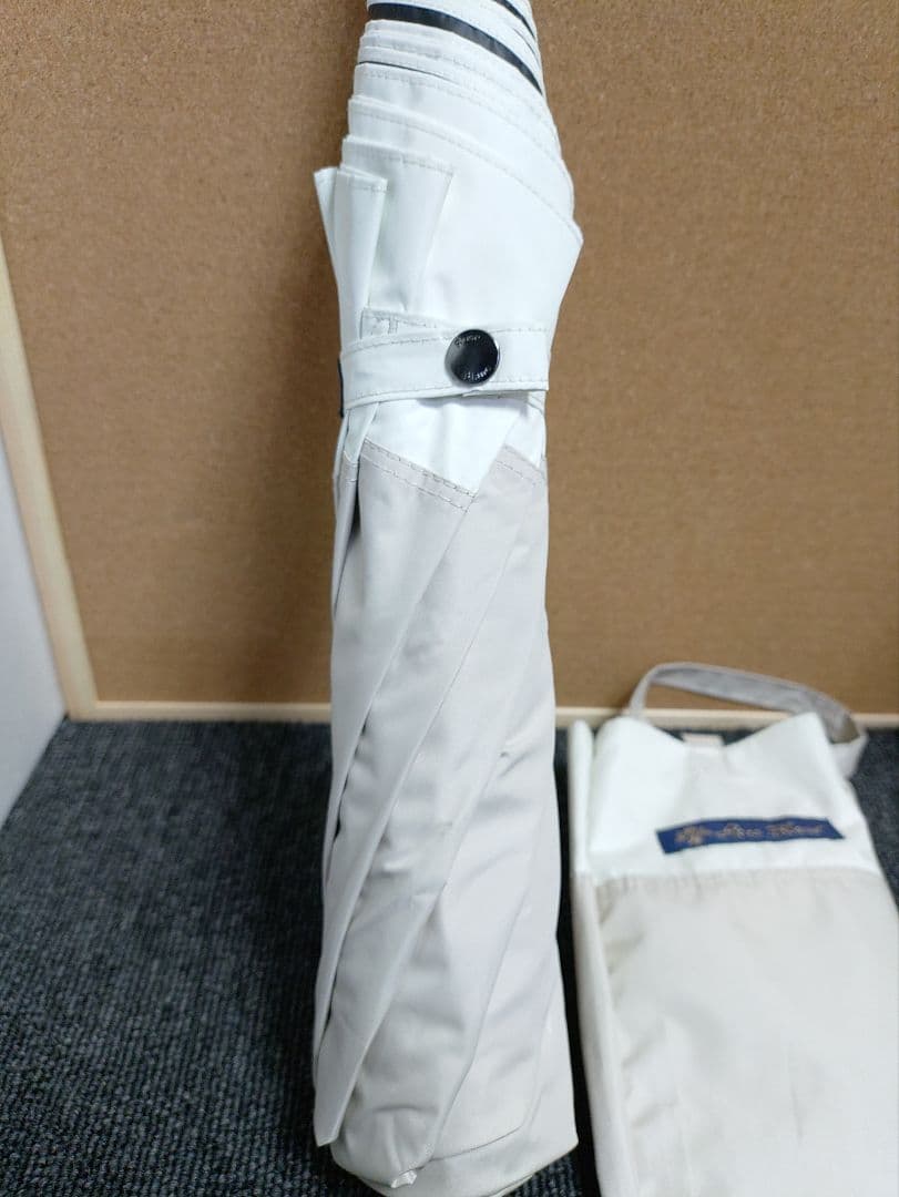 282☆ 未使用 ロサブラン 日傘 完全遮光 晴雨兼用 2段折りたたみ傘