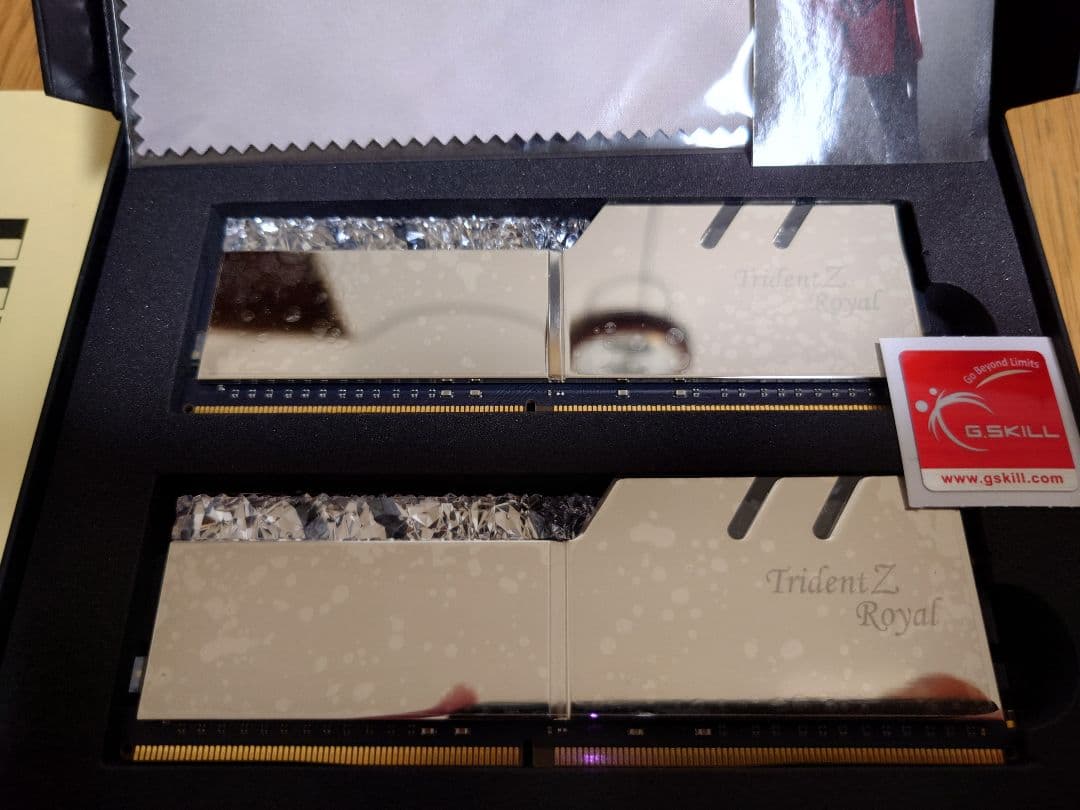 メモリー G.SKILL TridentZ  64GB DDR4 4400MHz