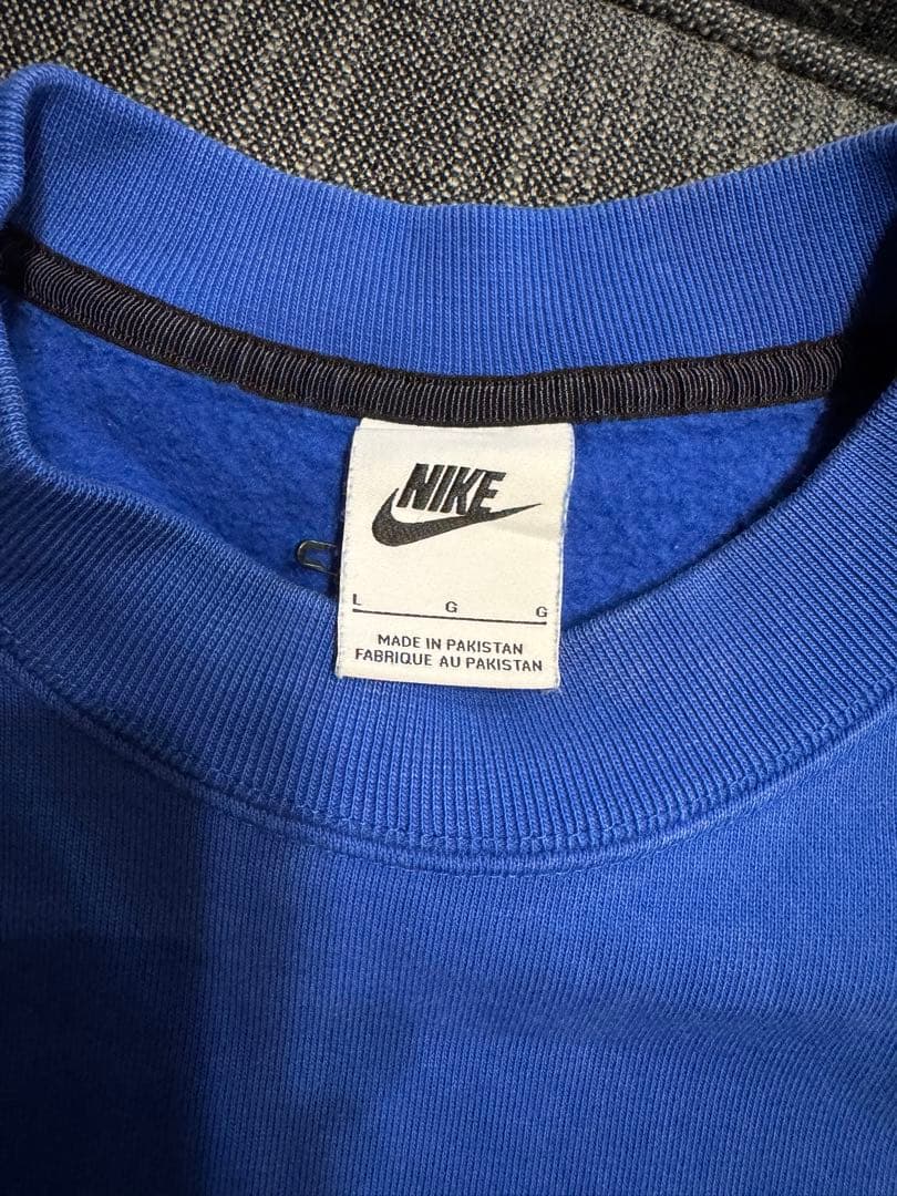 ナイキ×ステューシー　ワンポイント刺繍ロゴ入りLサイズ　スウェットセットアップ