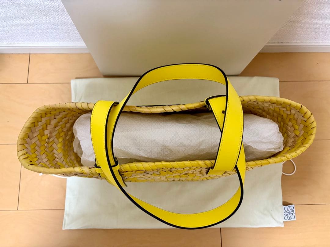 ☆新品未使用☆ LOEWE バスケットバッグ　ミディアム