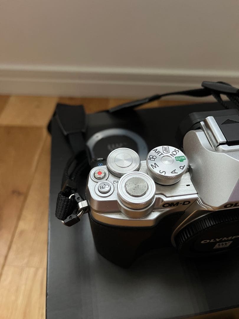 OLYMPUS OM-D E-M10 Mark Ⅲ シルバー