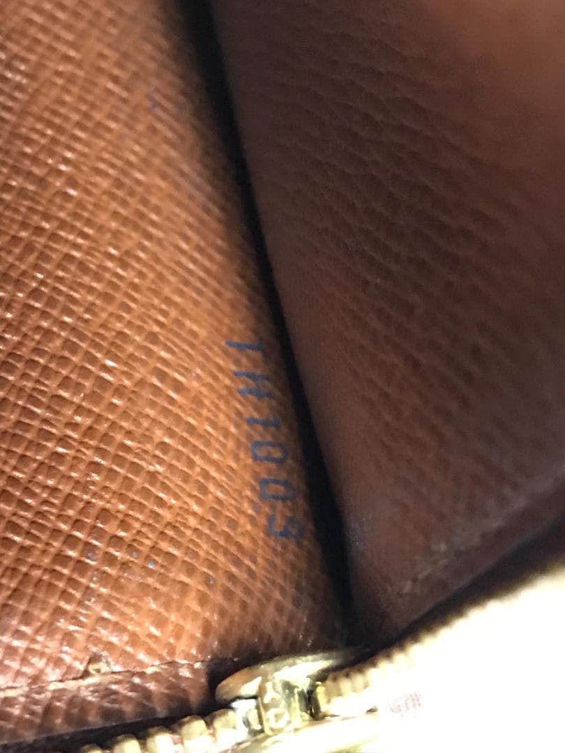 LOUIS VUITTON　ルイヴィトン　長財布　モノグラム　31