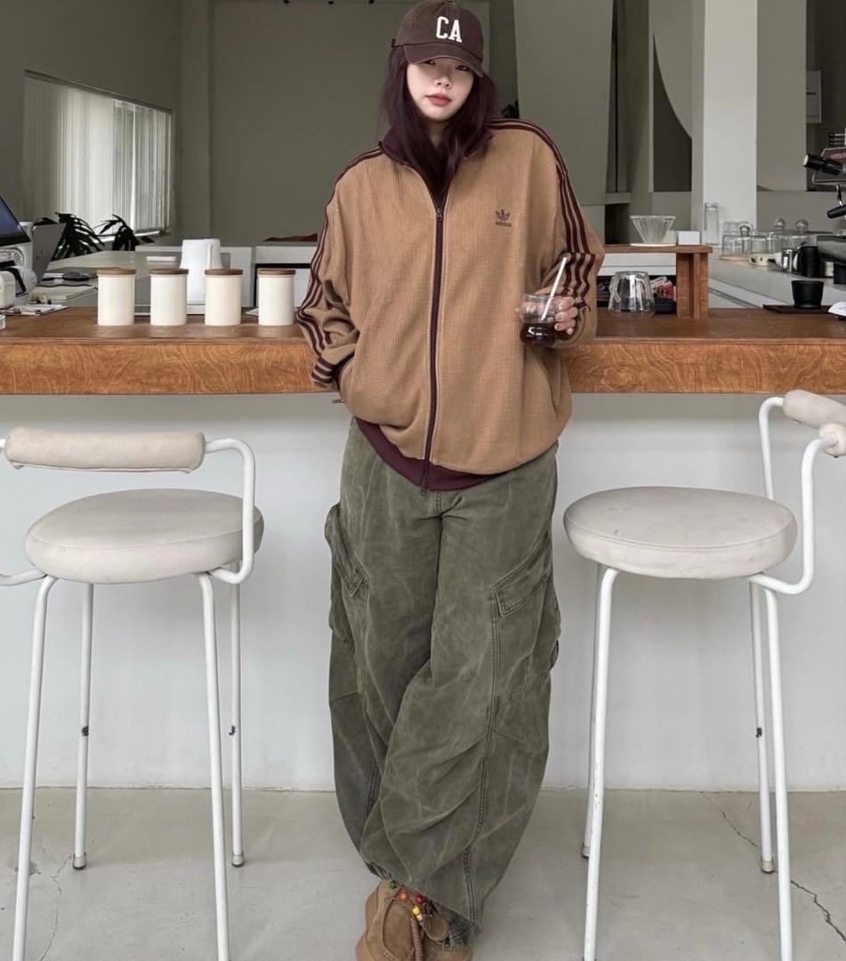 海外限定カラー2XL⭐️adidasワッフルニットトラックトップ ブラウン×マロン